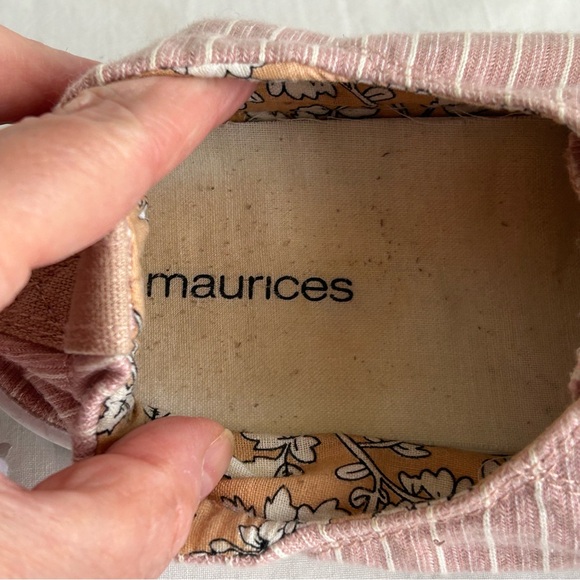 Maurices Slip on Lace up Canvas Stripe Sneakers Size 10 - Picture 6 of 10